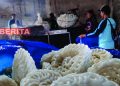 Produsen Kerupuk Tekor, Harga Minyak Naik 15 Produsen Kerupuk Tekor, Harga Minyak Naik
