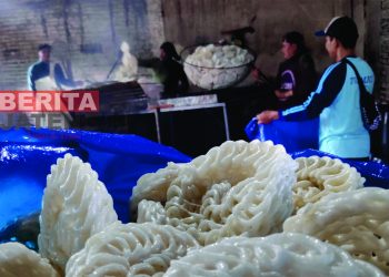 Produsen Kerupuk Tekor, Harga Minyak Naik