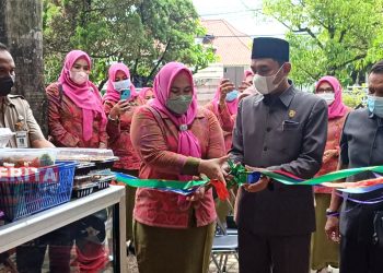 Resmikan Gerai UMKM di Lingkungan DPRD, Gus Haiz : Idenya berawa dari banyak tamu yang bertanya oleh-oleh khas Jepara