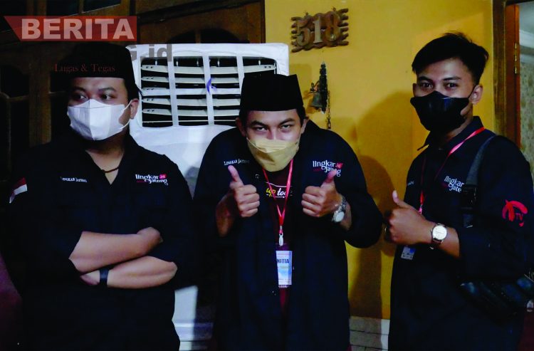 Godok Formula Pas untuk Memanjakan Pembaca Koran Lingkar 1 Godok Formula Pas untuk Memanjakan Pembaca Koran Lingkar