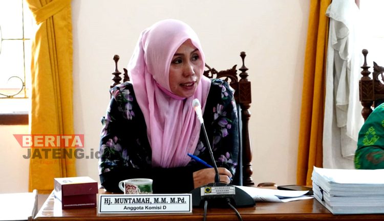 BPJS Jadi Syarat Pembuatan SIM dan STNK, Muntamah: Langkah Tepat Lindungi Warga 1 Anggota Komisi D DPRD Pati, Hj. Muntamah, M.M., M.Pd. (ARF/Beritajateng.id)