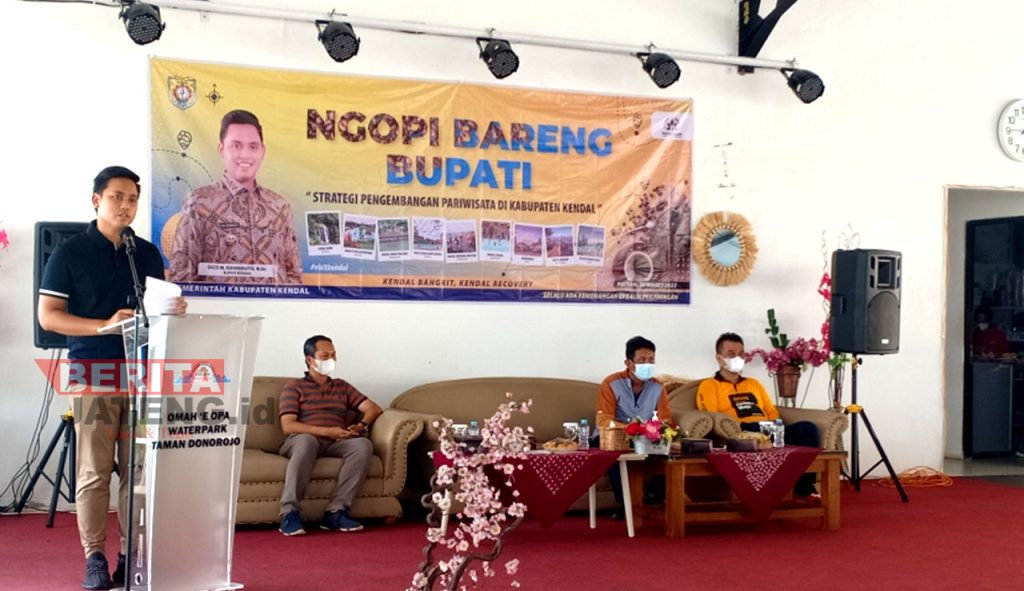Bupati Kendal, Dico Ganinduto saat memberikan pemaparan strategi wisata di Kabupaten Kendal. (UNG/Koran Lingkar)