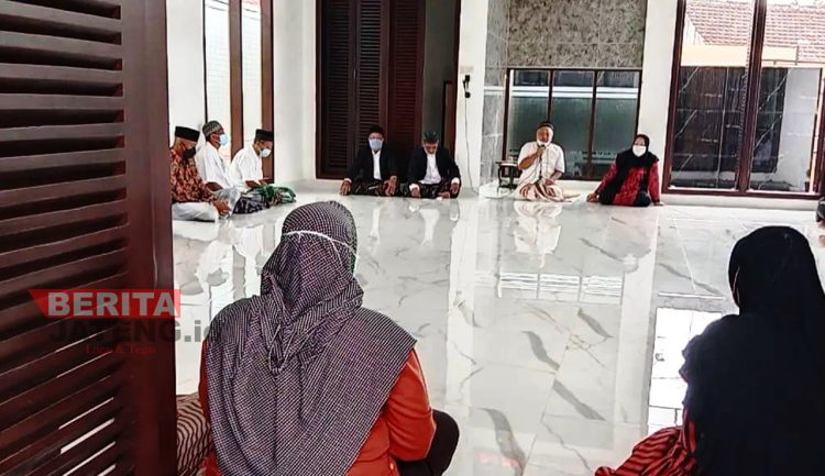Konsisten Melaksanakan Kegiatan Keagamaan di Musholla Al-Imam, Ini Ungkapan Istri Almarhum Imam Suroso
