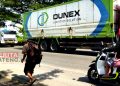 Pantura Pati-Rembang Macet, Bupati Haryanto Larang Kendaraan Berat Lewat Jalur Alternatif 16 Sejumlah kendaraan berat terjebak macet di beberapa titik sekitar Jalan Pantura Pati-Rembang. (AZI/Koran Lingkar)