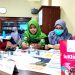 Dindagkop UKM Rembang Gelar Pelatihan Micro Business Game 8 Pelaku UMKM mengikuti pelatihan Micro Business Game di aula Dindagkop UKM Rembang. (RTW/Koran Lingkar)