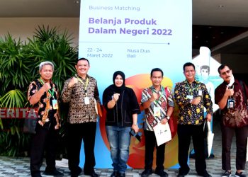 Wakil Bupati Blora beserta Asisten Administrasi Umum, Staf Ahli Bupati Blora, Kepala Dindagkop UKM, Kepala Dinperinaker Blora, Kepala Bagian PBJ Setda Blora dalam Kegiatan Business Matching di Grand Hyatt Nusa Dua, Bali, Jumat (25/3). (Istimewa)