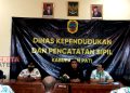 DPR RI Riyanta Monitoring Layanan Disdukcapil Pati 15 Anggota Komisi II DPR RI Riyanta saat kunjungan ke Dinas Kependudukan dan Pencatatan Sipil (Disdukcapil) Kabupaten Pati, Jum’at (08/04). (ITD/Koran Lingkar)