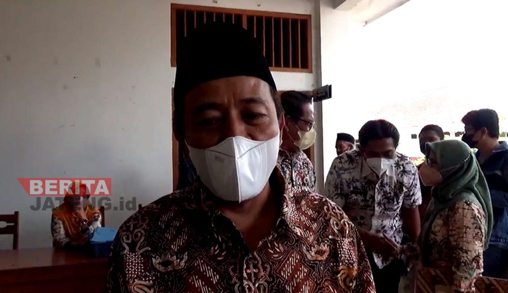 Ketua Komisi A DPRD Pati Bambang Susilo ditemui usai rapat kerja di Ruang Joyokusumo, Setda Pati, Kamis (7/2). (FMB/Lingkar TV)