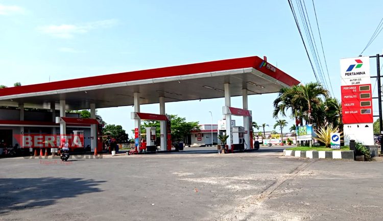 Gas dan Pertalite Wacana Naik, DPRD Pati Khawatir Menambah Beban Rakyat 1 Stasiun Pengisian Bahan Bakar Umum (SPBU) yang ada di Kalidoro, Kabupaten Pati. (ARF/Beritajateng.id)