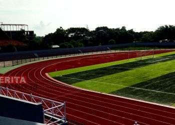 Manajemen Persipa Pati Minta DPUTR Ambil Langkah terkait Rumput Stadion Joyokusumo 8 Keadaan Stadion Joyokusumo Pati yang rumputnya tidak lolos verifikasi PSSI pusat. (AZI/Koran Lingkar)