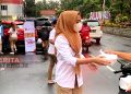 Yeti Kristianti Bagikan Takjil di Alun-Alun Pati 15 Anggota DPRD Pati, Yeti Kristianti berbagi takjil di Alun-Alun Pati. (ARF/Beritajateng.id)