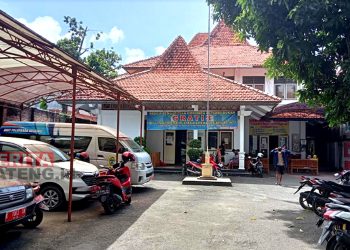 Gedung Dinas Kependudukan dan Pencatatan Sipil (Disdukcapil) Kabupaten Pati yang berada di Jalan Tombronegoro. (ARF/Beritajateng.id)