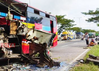 Kecelakaan Bus di JLS Pati, Kondisi Kendaraan Remuk