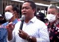 Ketua DPRD Pati Bakal Sampaikan Tuntutan Nelayan ke Pemerintah Pusat 19 Ketua DPRD Pati, Ali Badrudin saat menyampaikan dukungan terhadap ribuan nelayan yang melakukan aksi demonstrasi di depan gedung DPRD Pati, Sabtu (14/05). (ARF/Beritajateng.id)
