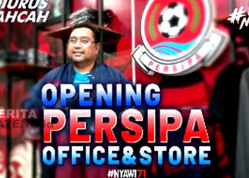 Ketua Umum Persipa Pati sekaligus Wakil Ketua I DPRD Pati, Joni Kurnianto saat launching Persipa Store. (Instagram @joni_kurnianto/Beritajateng.id)