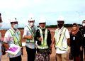 Pemkab Batang Pastikan Perusahaan Tesla Bangun Pabrik di KIT 18 Bupati Batang, Wihaji bersama pimpinan Kawasan Industri Terpadu Batang meninjau lokasi yang akan dibangun pabrik di KIT Batang. (Istimewa)