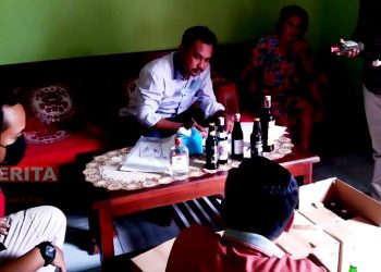 Polsek Cepu Amankan Ratusan Miras dari Sejumlah Tempat