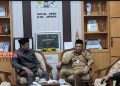 Ketua DPRD Jepara, Haizul Ma'arif saat berdialog dengan Pj Bupati Jepara, Edy Supriyanta. (MUS/Koran Lingkar)