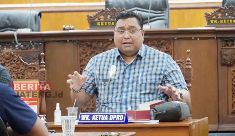 Ketua Umum Persipa Pati sekaligus Wakil Ketua I DPRD Kabupaten Pati, Joni Kurnianto. (Dok. Humas DPRD Pati)