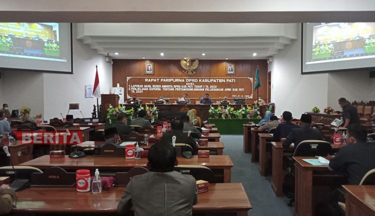 Suasana rapat paripurna DPRD Pati bersama Bupati Pati, Haryanto di ruang sidang paripurna pada Senin (06/06). (ARF/Beritajateng.id)