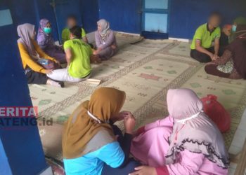 Potret keluarga mengunjungi Warga Binaan Pemasyarakatan (WBP) di Rumah Tahanan Negara Kelas IIB Rembang. (Dok. Rutan Negara Kelas IIB Rembang/Beritajateng.id)