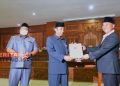 DPRD Rembang Terima LPJ Bupati terkait APBD 2021 19 Wakil Ketua DPRD Rembang, Ridwan menerima LPJ APBD 2021 dari Bupati Rembang Abdul Hafidz. (R. Teguh Wibowo/Koran Lingkar)