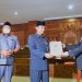 DPRD Rembang Terima LPJ Bupati terkait APBD 2021 8 Wakil Ketua DPRD Rembang, Ridwan menerima LPJ APBD 2021 dari Bupati Rembang Abdul Hafidz. (R. Teguh Wibowo/Koran Lingkar)