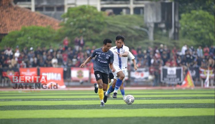 Dilanda Cedera, 3 Pemain Pinjaman PSIS Semarang Gagal Merapat ke Persipa Pati 1 Ilustrasi penampilan Persipa Pati dalam laga uji coba melawan PSIS Semarang, beberapa waktu lalu. (Istimewa)
