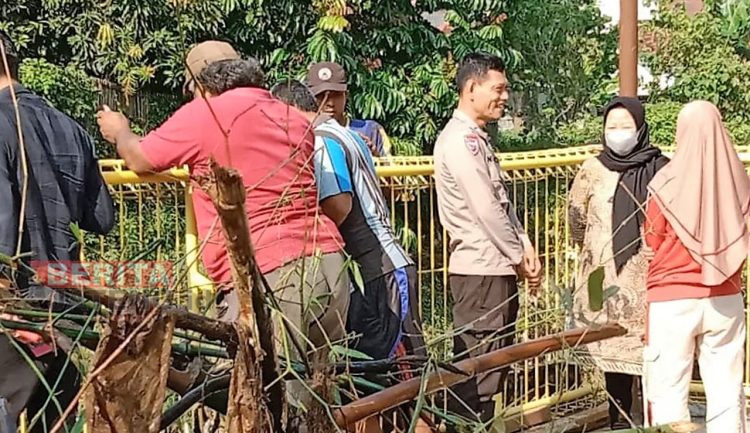 Dra. Hj. Suhartini sambangi Korban Banjir Desa Sidokerto Pati, ini wejangan beliau