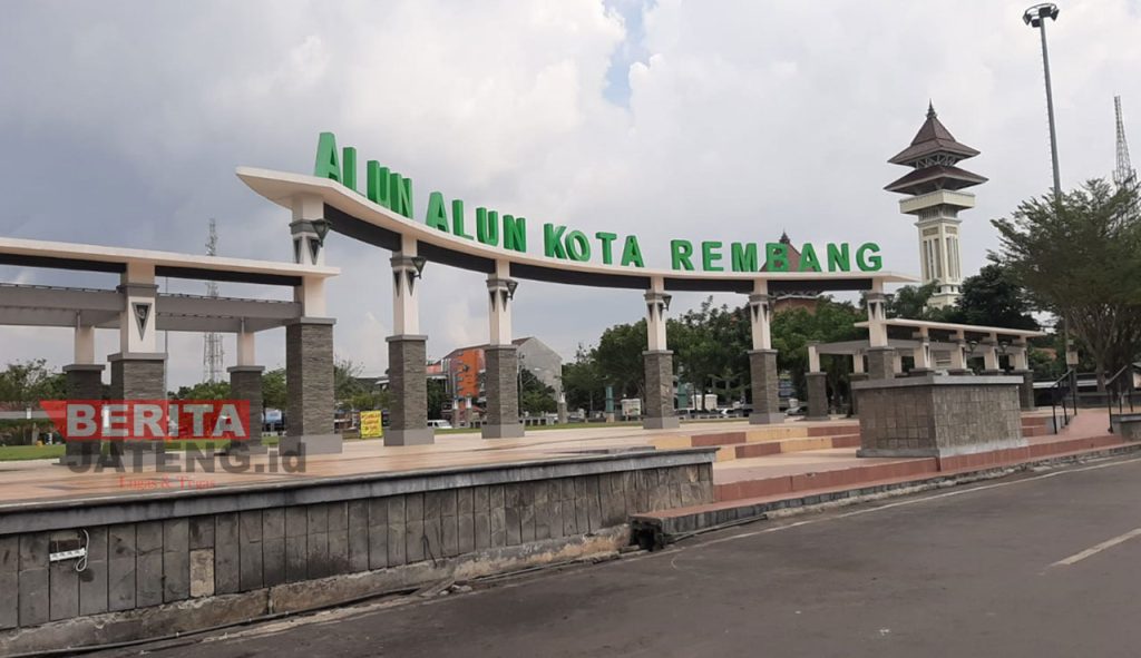 Potret Alun-Alun Rembang yang akan menjadi tempat pergelaran seni budaya dalam HUT ke-281 Kabupaten Rembang. (R. Teguh Wibowo/Koran Lingkar)