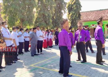 Penyambutan acara kunjungan KKKS Jayapura di SDN 1 Boloh, Kecamatan Toroh, Kabupaten Grobogan pada Rabu, 27 Juli 2022. (Muhamas Ansori/Koran Lingkar)