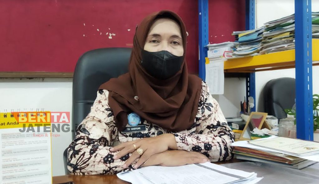 Kabid Pemberdayaan Sosial Dinas Sosial Kabupaten Pati, Tri Haryumi. (Aziz Afifi/Koran Lingkar)
