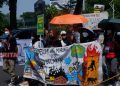 Sejumlah anak muda datang ke Jakarta deklarasikan sikap mengenai krisis iklim dan lingkungan. (Adimungkas/Koran Lingkar)