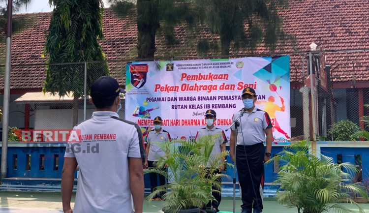 Upacara Pembukaan Pekan Olahraga dan Seni Hari Dharma Karya Dhika tahun 2022 di Rumah Tahanan Negara Kelas IIB Rembang pada Jumat, 15 Juli 2022. (Dok. Rutan Negara Kelas IIB Rembang)