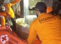 3 Hari Hilang, Warga Dukuhseti Pati Ditemukan Meninggal di Dalam Sumur 18 Tim SAR gabungan saat mengevakuasi warga Desa Tegalombo, Kecamatan Dukuhseti yang ditemukan tewas di dalam sumur pada Jumat, 19 Agustus 2022. (Istimewa)