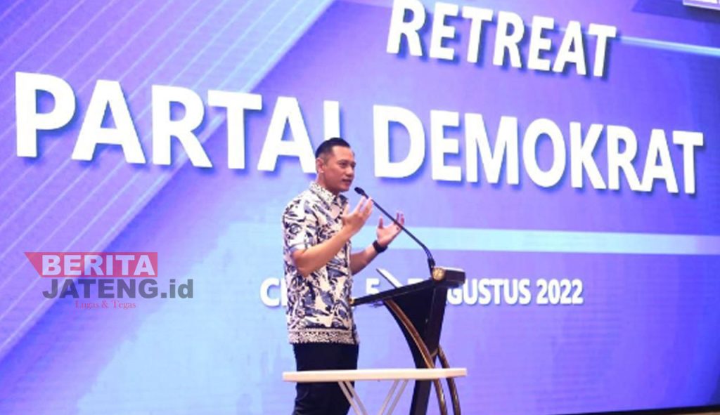 Ketua Umum Partai Demokrat, Agus Harimurti Yudhoyono (AHY) saat memberi pengarahan kader dalam pertemuan bertajuk Leader’s Retreat Partai Demokrat di daerah Puncak, Bogor. (Istimewa)