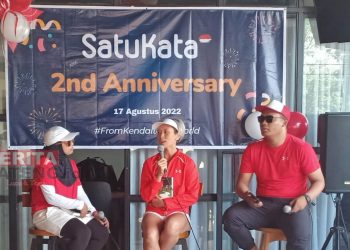 Carla Felany Pelari yang Menuangkan Kisah dalam Sebuah Buku