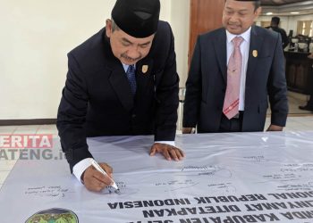 DPRD Jepara Pratikno Dukung Penetapan Ratu Kalinyamat Sebagai Pahlawan Nasional 3 DPRD Jepara Pratikno Dukung Penetapan Ratu Kalinyamat Sebagai Pahlawan Nasional