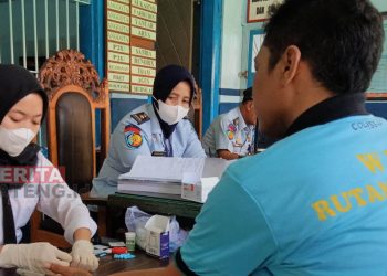 Pantau Kesehatan WBP, Rutan Rembang Adakan  Tes Gula Darah