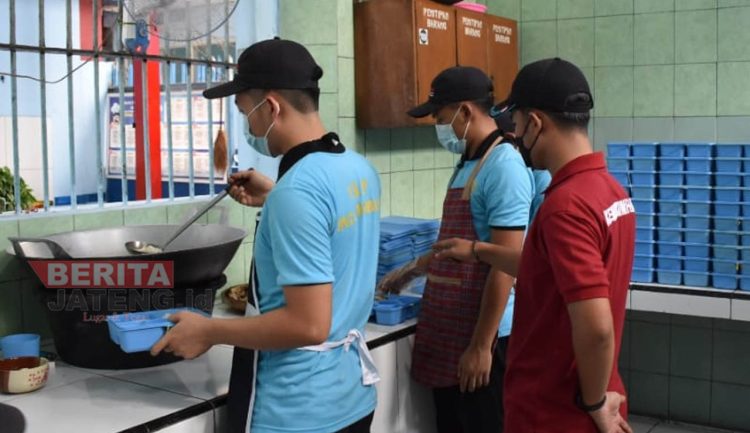 Rutan Kelas IIB Rembang Rutin Lakukan Pemeriksaan Makanan untuk WBP, Berikut Sebabnya
