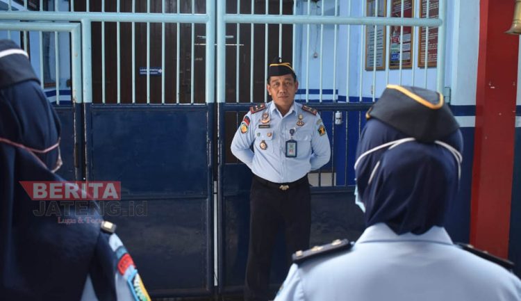 Karutan Kelas IIB Rembang Ingatkan Pegawai Agar Jaga Kesehatan dan Waspada Dalam Bertugas