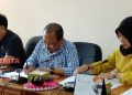 AUDIENSI: Wakil Ketua Komisi C DPRD Pati, Irianto Budi Utomo (tengah) saat audiensi pada beberapa waktu lalu. (Arif Febriyanto/Beritajateng.id)