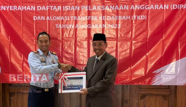 Karutan Kelas IIB Rembang Hadiri Penyerahan DIPA dan Alokasi TKD Tahun 2023 1 Karutan Kelas IIB Rembang Hadiri Penyerahan DIPA dan Alokasi TKD Tahun 2023