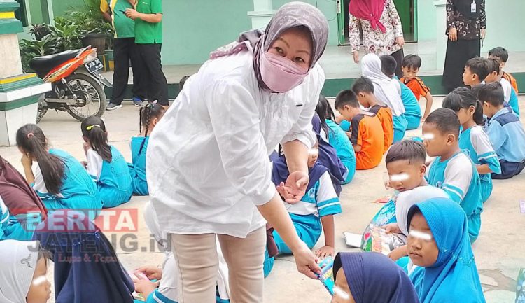RS Mitra Bangsa Pati Berikan Layanan Trauma Healing Bagi Anak-Anak Desa Godo