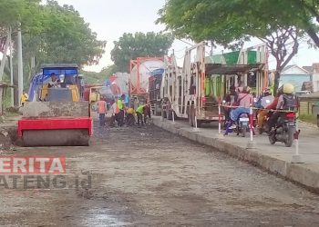 Macet Juwana-Batangan akibatkan Omzet Pedagang Anjlok