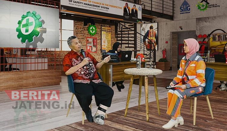 Memperingati Bulan K3, PT Semen Gresik Selenggarakan Seminar Manajemen Perubahan pada Perspektif Sistem Keselamatan Kerja