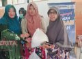 Ketua PKK Dukuhseti Borong Paket Sembako untuk Warga di Bazaar Ketapang 15 Ketua PKK Dukuhseti Borong Paket Sembako untuk Warga di Bazaar Ketapang