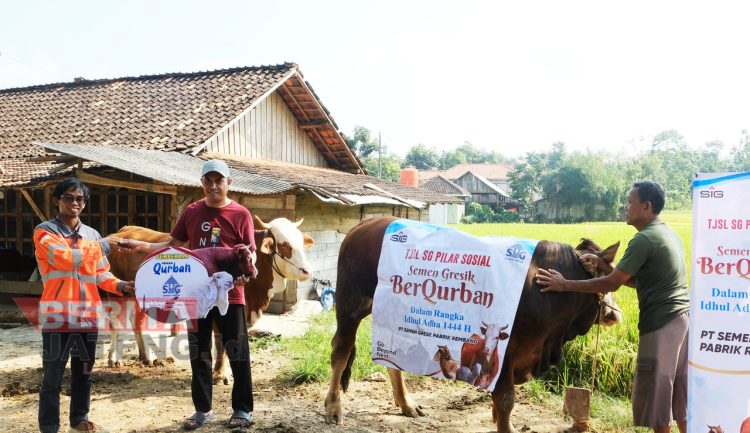 Semen Gresik Salurkan Hewan Kurban senilai Rp 380 Juta untuk Masyarakat Rembang dan Blora