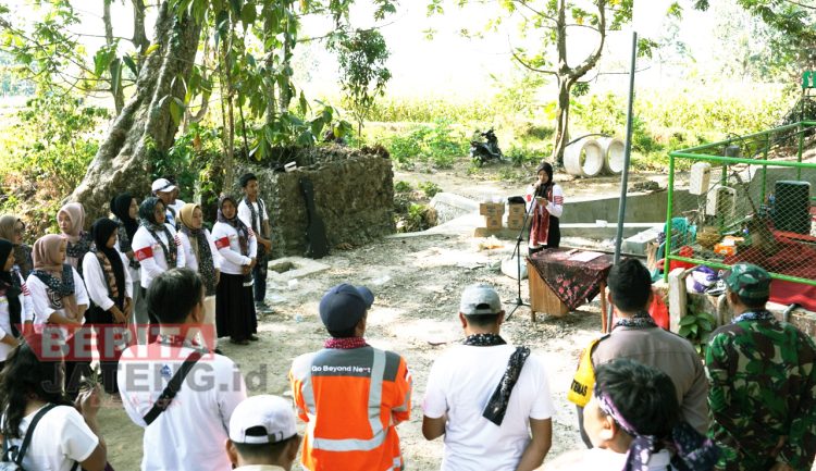 Moment Sumpah Pemuda, Semen Gresik Ajak Millennials Reresik Sumber Mata Air dan Peduli Lingkungan 1 Moment Sumpah Pemuda, Semen Gresik Ajak Millennials Reresik Sumber Mata Air dan Peduli Lingkungan