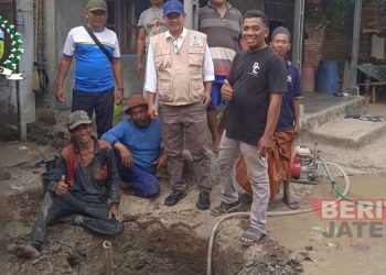 Peduli Sesama, Pratikno Buatkan Sumur bagi Warga Terdampak Kekeringan di Jepara 4 Peduli Sesama, Pratikno Buatkan Sumur bagi Warga Terdampak Kekeringan di Jepara